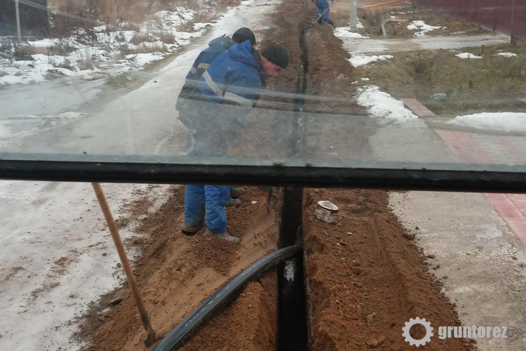 Груторез. Траншея под газопровод, КП Ромашкино